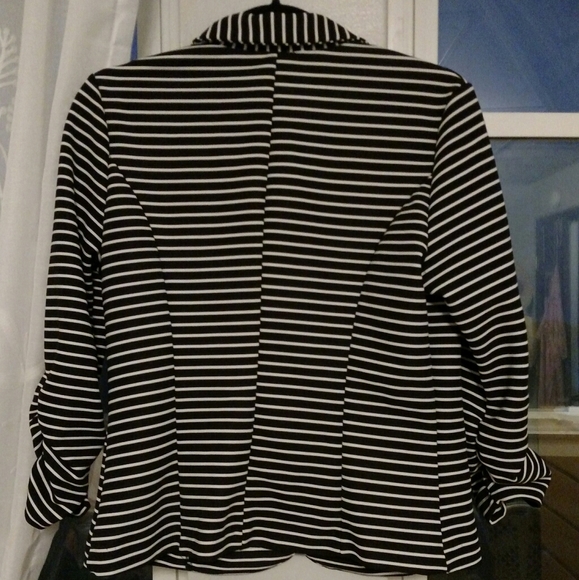 Casual Blazer Striped - Picture 2 of 5